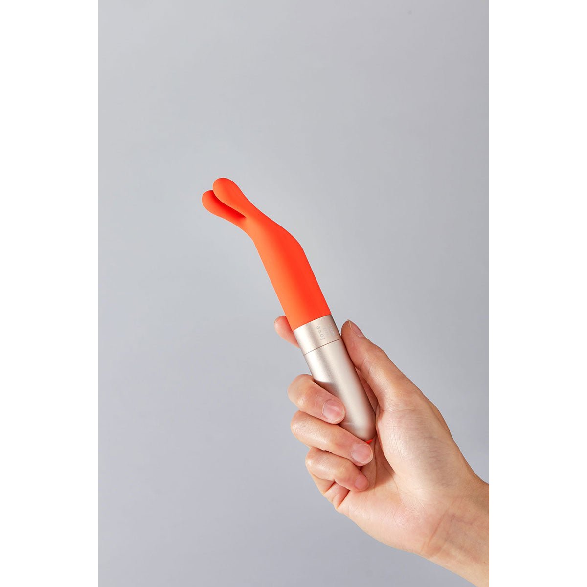 Love Not War Laska External Stimulators